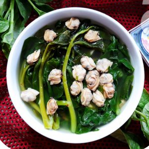 canh nghêu mồng tơi